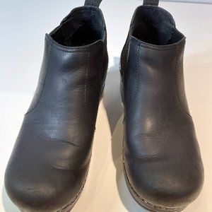 Dansko Frankie Oiled Black Leather Ankle Boots - Women's Size 37 (7 US)